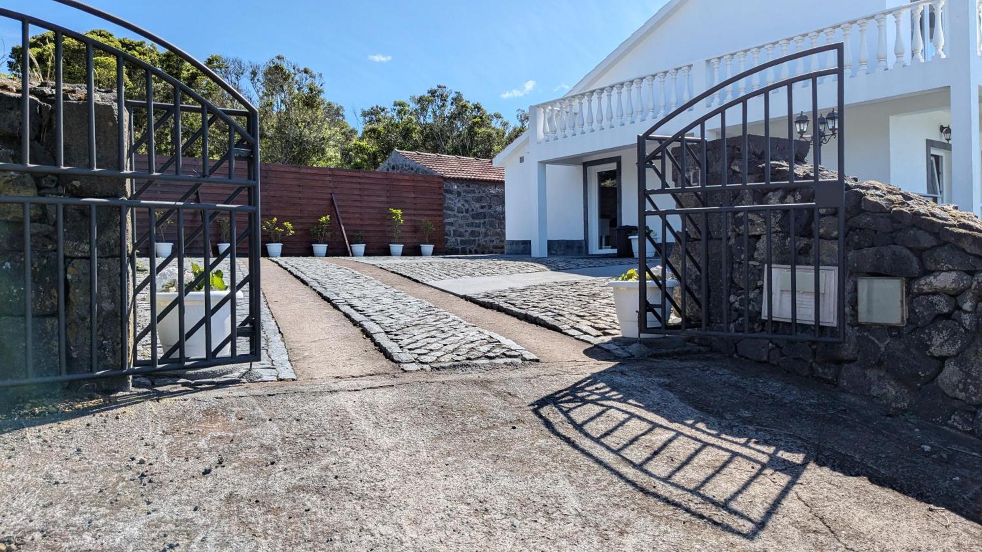 Villa Capelinhos Capelo ภายนอก รูปภาพ